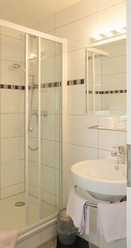 Hotel Hesse Schenefeld  Екстериор снимка