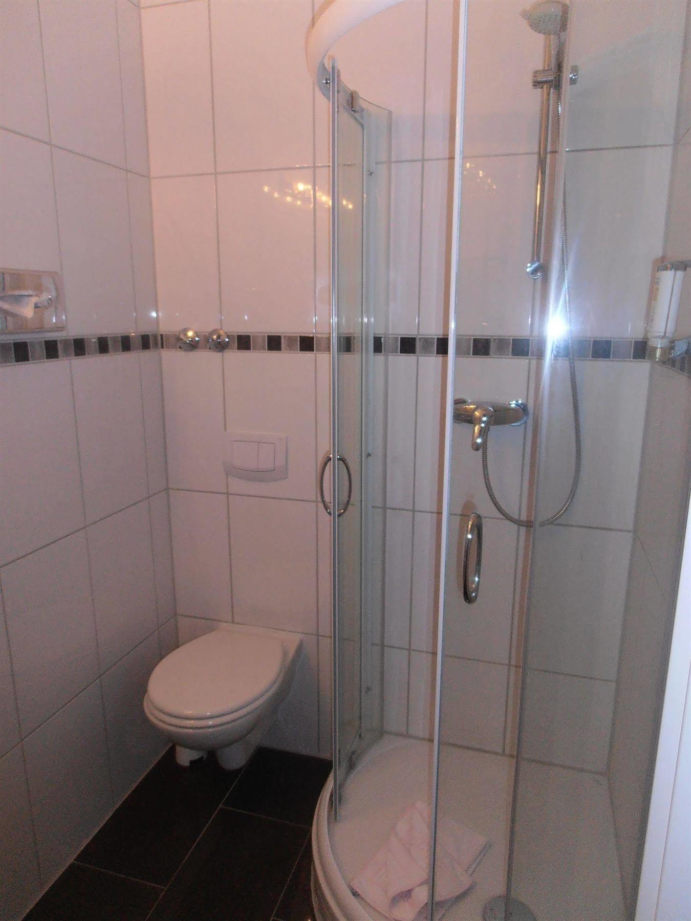 Hotel Hesse Schenefeld  Екстериор снимка